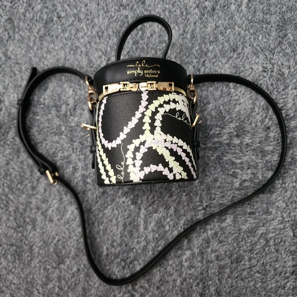 Lola Miller Simply Sisters Crown Flower Round Crossbody Bag Hawaii